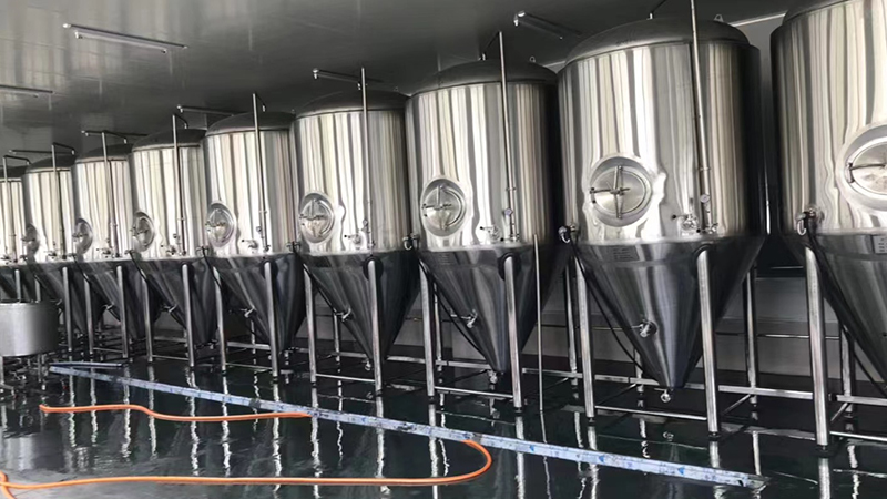 玛沁精酿啤酒设备厂—精酿啤酒设备主要生产工艺